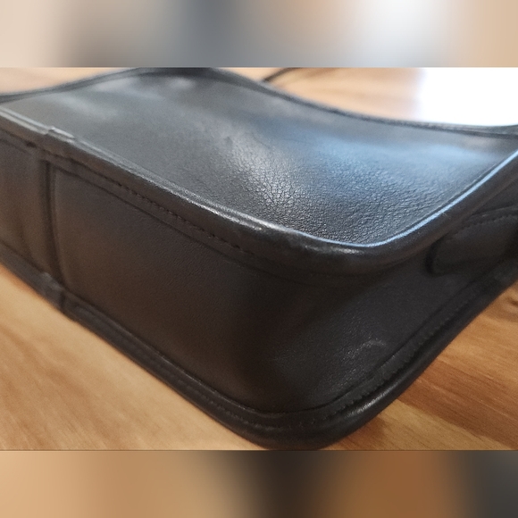 Vintage Coach 9925 Black Leather Bag - Picture 7 of 11